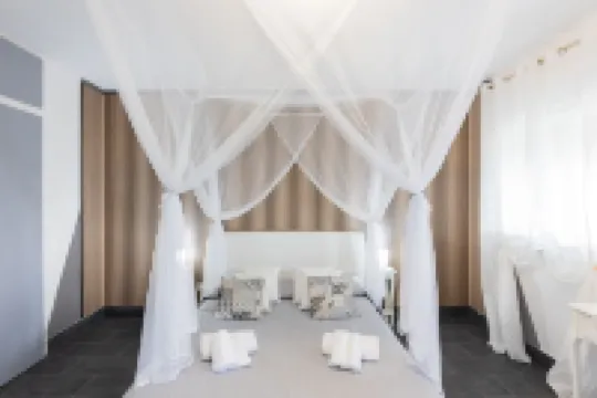 Holiday Eolie Village