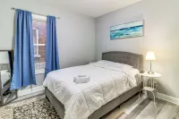 4 Mi to Dtwn: Detroit Townhome Near North End Hoteles cerca de Detroit Station