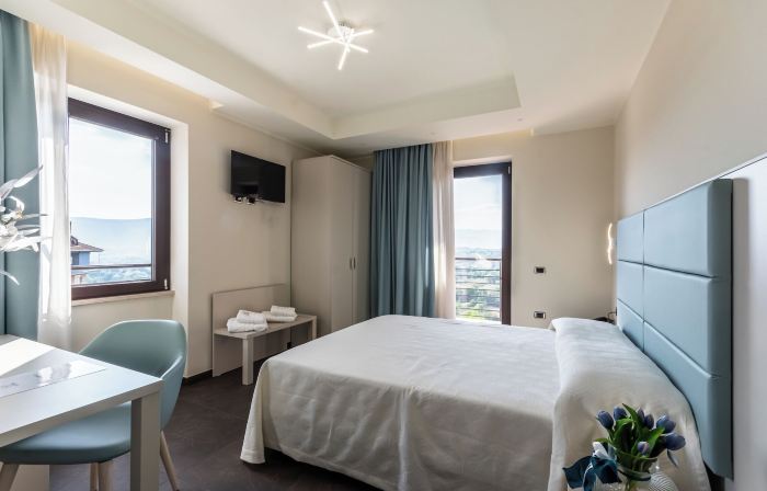 Lual Bleisure Hotel