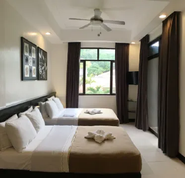 One Crescent Place Hotel