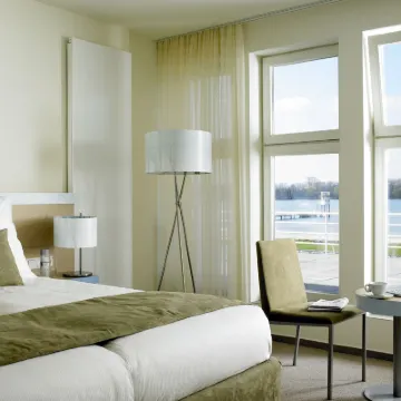 Aspria Hannover Maschsee Sport & Spa Hotels near Döhren