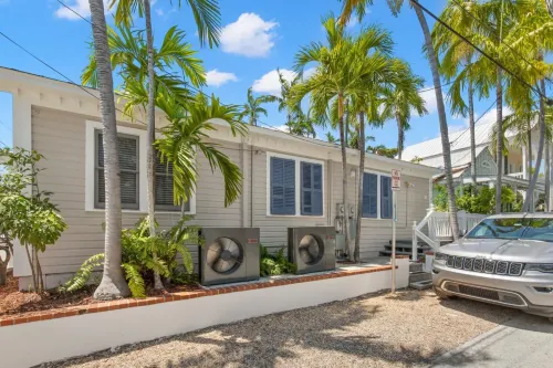 Poolside Paradise by Brightwild Heated Pool - Bungalow