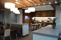 Wingate by Wyndham Kamloops - Breakfast