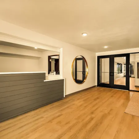 LivAway Suites Phoenix-Surprise