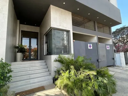 Waypoint Suites - Appartements meublés Отели рядом с достопримечательностью «Dakar port»