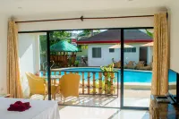 Alona Vida Beach Hill Resort - Beach
