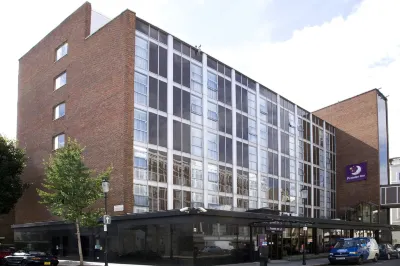 Premier Inn London Kensington (Earl's Court) Hotels in Earls Court