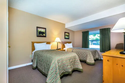 Lake Placid Club Lodges - Beach