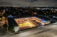 Aspire Inn Studios & Spas Hotels in Bellflower