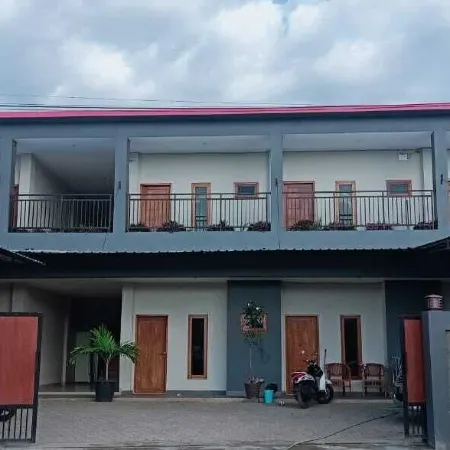 Lembunai Home Stay