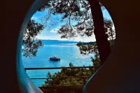 Villa Giardino Heritage Boutique Hotel Bol - إطلالة على البحر