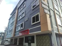 Hotel Paradise Hotels near City hub