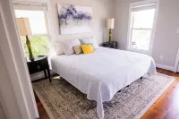 Urban Escape - Downtown Raleigh!