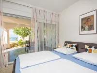 Apartments Andelic Hotels in Vir
