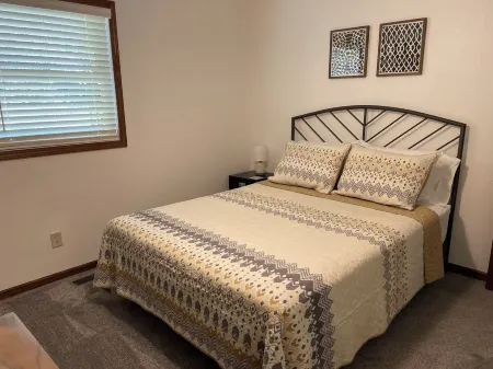 Delightful & Relaxing 2 Bedroom!