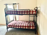 Charming Farm House 3-bedroom house in amazing Monte Vista with mountain views