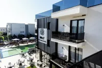 Bolt Boutique Hotel - Beach