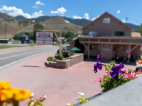 Woodland Motel Hotels in Salida