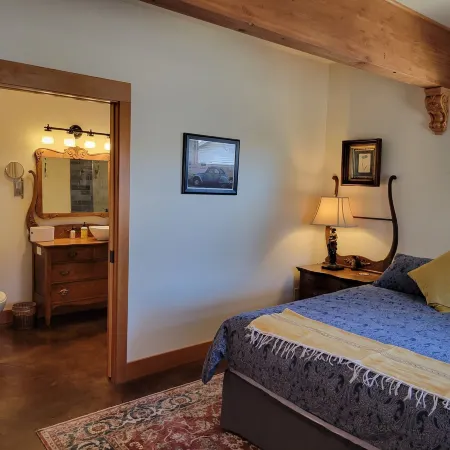 8 Mile Farm B&B