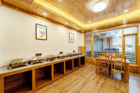 Treebo Premium the Takey'S, Mall Road Отели в г. Куллу