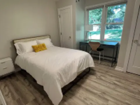 Fully renovated 4 bedroom home in Downtown Overland Park!