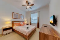 350- Modern and Spacious 5 Bedroom Villa with Pool & Games Room in Davenport