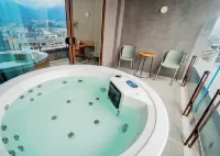 Go Quito Hotel - Romantische