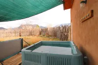 Stella Luna - in the Lap of Taos Mountain! Hotels in Arroyo Seco