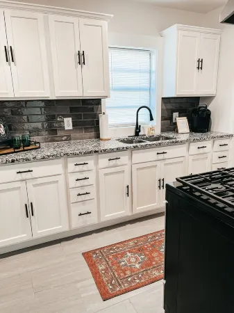 The Rowland Rose Отели в г. Тилер