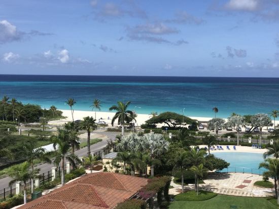 Luxury, Eagle Beach Front 2BR, Penthouse  Private Roof Terrace