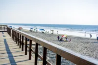 Steps to the Beach/Ocean View + AC/Heat