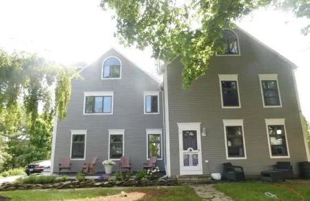 Perfect location  ! Harbor Breeze is on Camden Harbor & walking distance to town Отели в г. Кэмден