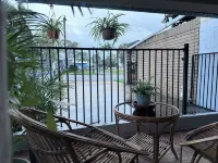 The Love Shack on Queen St Bongaree Hotels in Bongaree