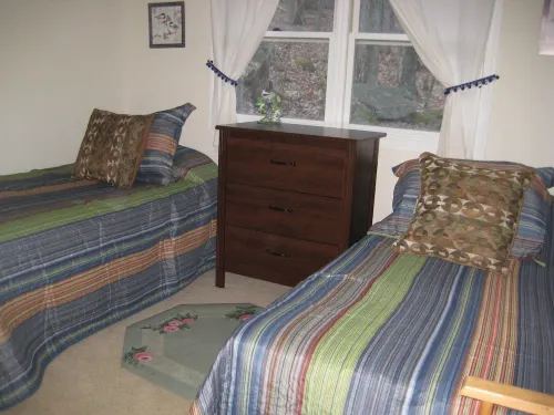 Reduced! Beech MTN home 3 beds 2bath wifi/Cable/Sleeps 6/Clean/2mls 2ski resort - Pools