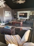 Newly Remodeled Furnished Upper 1250sq unit