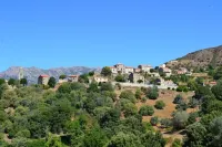 Charming village house Hotel di Santa-Maria-Figaniella