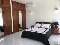 Coco Villa : a 10-minute ‘flip-flop’ ride from Pereybere beach Отели в г. 