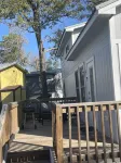 Awesome Tiny house on Lake Conroe steps from the Lake