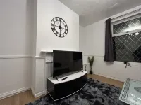 Comfortable, spacious Two bedroom house close to Etihad Stadium