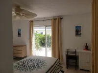 Beach Front Villa 酒店