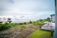 Oceanfront condo in gated complex w/ pool, tennis, beach & amazing sunsets!