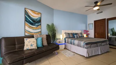 Beachfront, Pool/HotTub, Gym, FastWifi, Netflix, Amazon, Kid Friendly Hotel di 