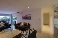 A fantastic modern and spacious apartment right on Umhlanga main Beach