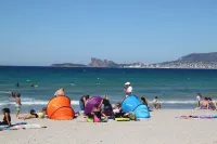 apartment T 4 on the 1st floor. exterior staircase. 1 car parking