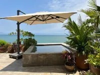 Amazing Oceanfront Villa with private pool