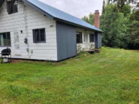 2000sq ft. home in Keene NY "HOME OF THE HIGH PEAKS" ADK MTS.