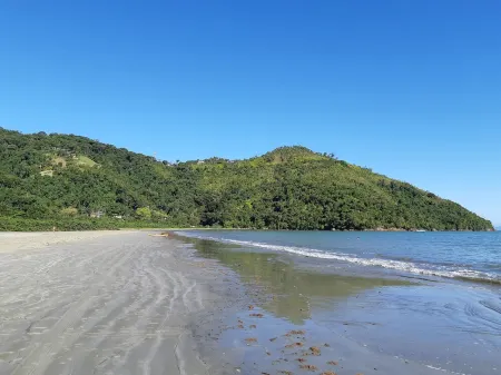 Apartment for relaxing with your family in Itagua! Отели рядом с достопримечательностью «Ubatuba Bus Station»