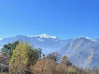 The Retreat - cozy cottage nestled in apple orchard with gorgeous mountain views