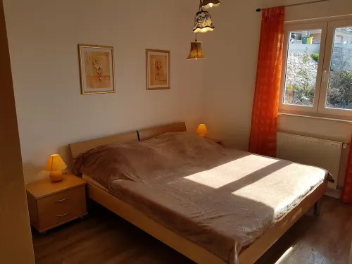 Sea view and seafront Villa Dolores in Tisno on the Dalmatian coast Hotels in Tisno