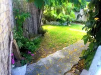 Secluded Bungalow Oasis & Sanctuary garden between Miami & Keys